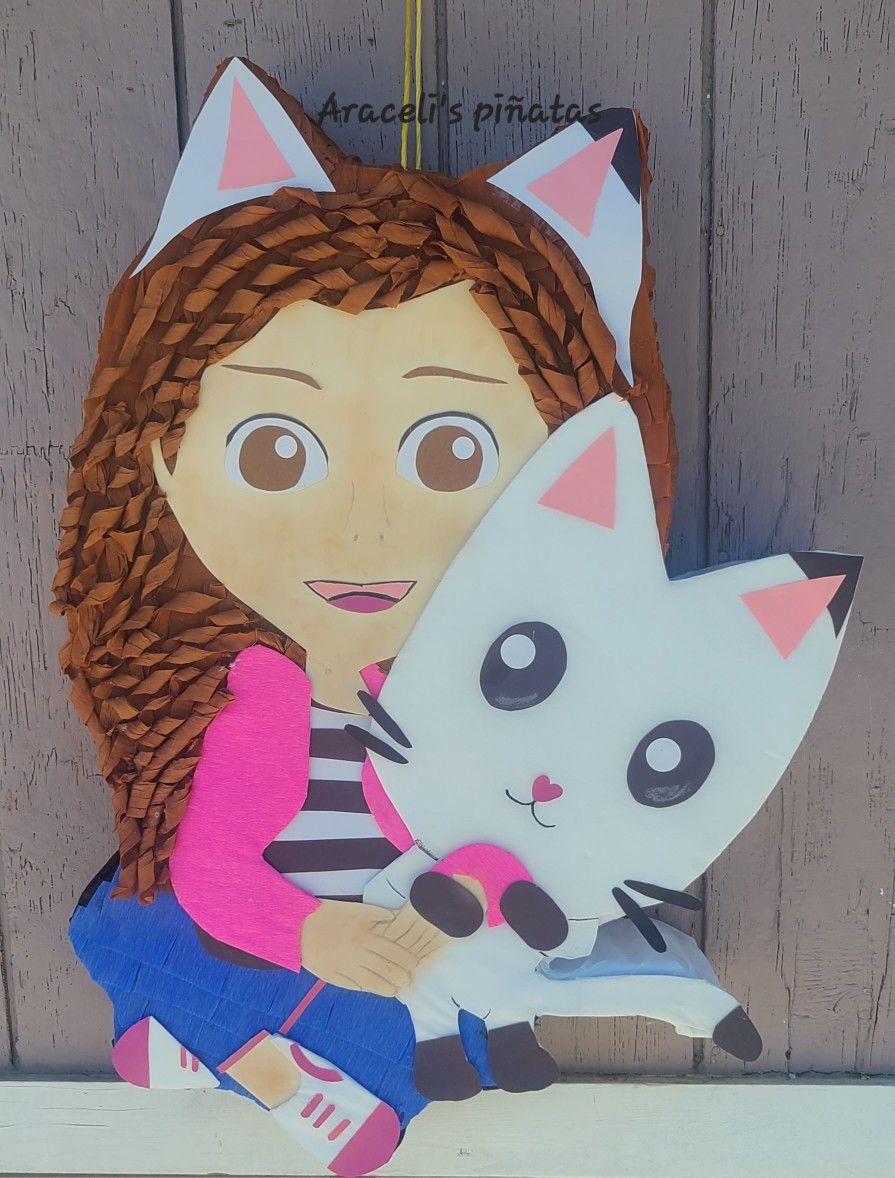 Gabby Doll House Piñata