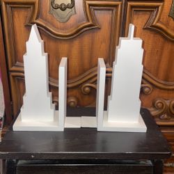Bookends- Skyline Design