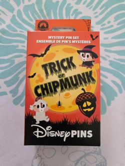 Trick or Chipmunk Halloween 2026 Disney Pin Pack