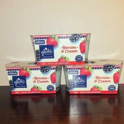 2 count Glade Candles (Berries  & Cream) - All 3 for$10- x Streets Ray and Higley 
