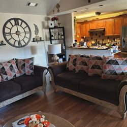 Sofa & Loveseat 