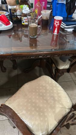 Mesa con 6 Sillas de Madera