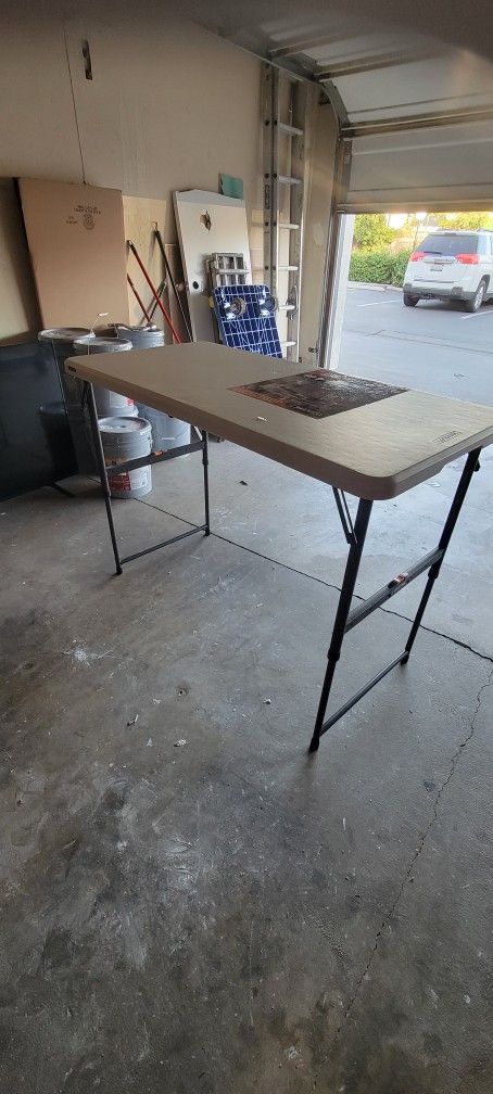 Table/Mesa