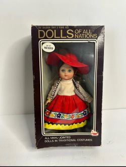 Dolls of All Nations Made  in Hong Kong  Movable eyes 7.5" Mexico