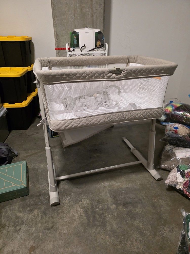 Free Bedside Bassinet