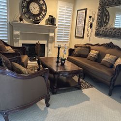 Elegant Carved Wood Sofa & Chair Set – Excellent Condition