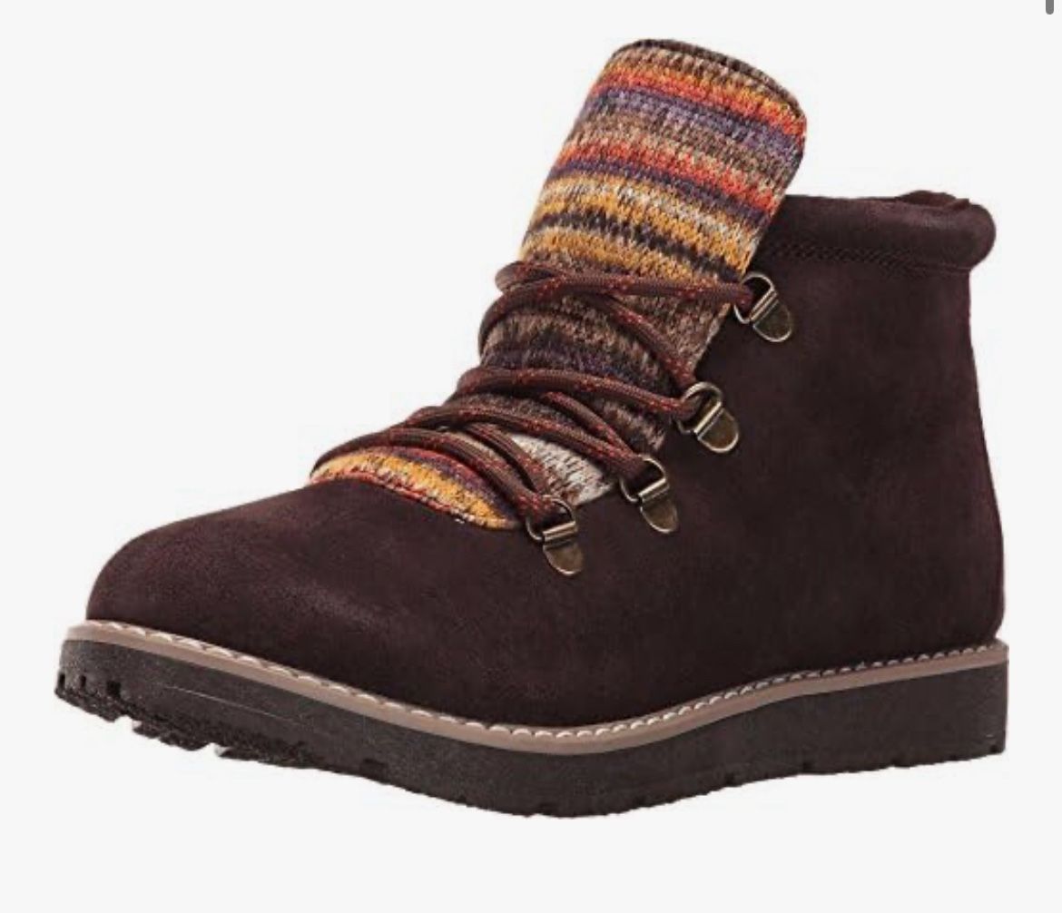 Skechers Bobs Alpine S'Mores lace-up Ankle Boots in Chocolate