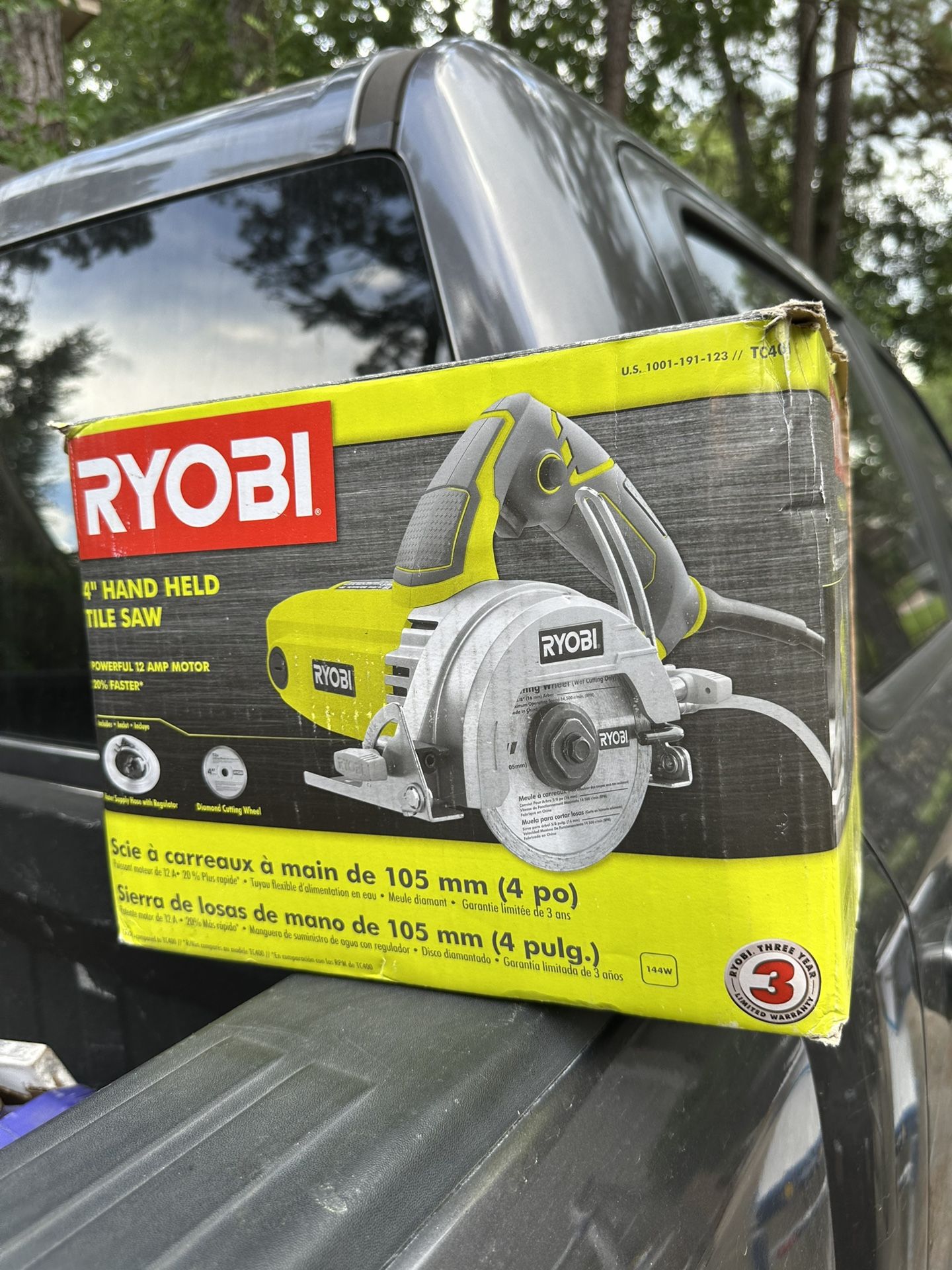 RYOBI 4” HAND HELD TILE SAW