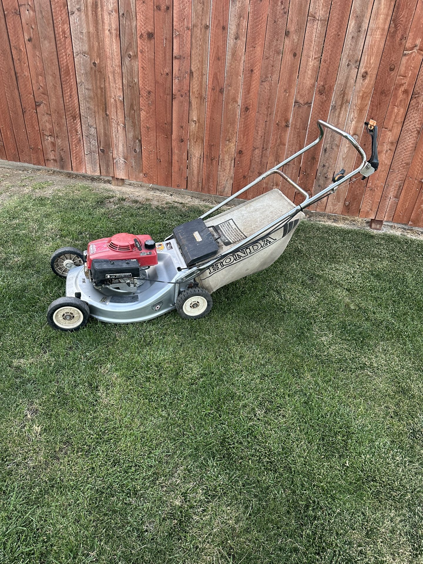 Honda HRA214 PX Lawn Mower