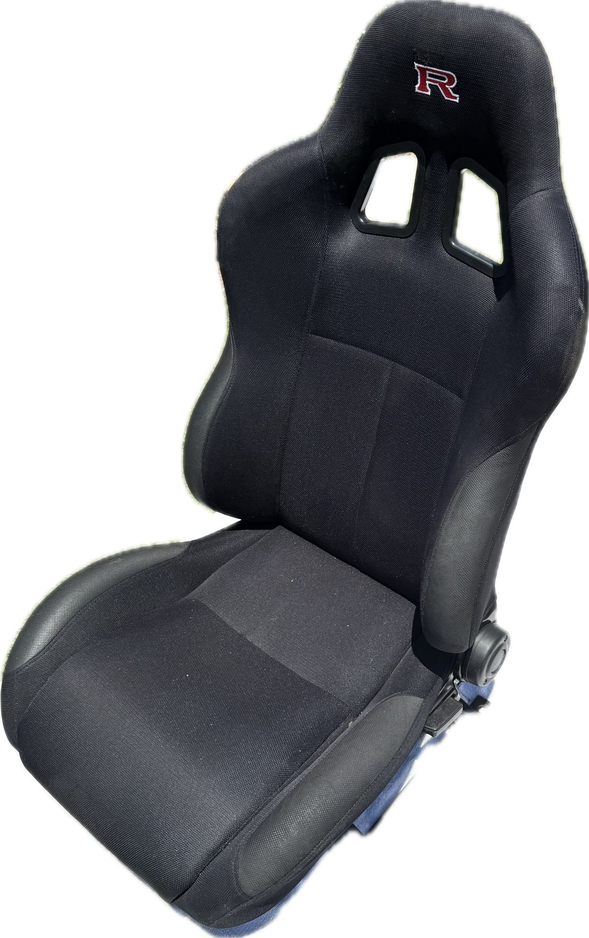 Pair of Black GTR Bucket Seats – Great Condition – Includes Brackets  Selling a set of two black bucket seats featuring the GTR logo. Both seats are i