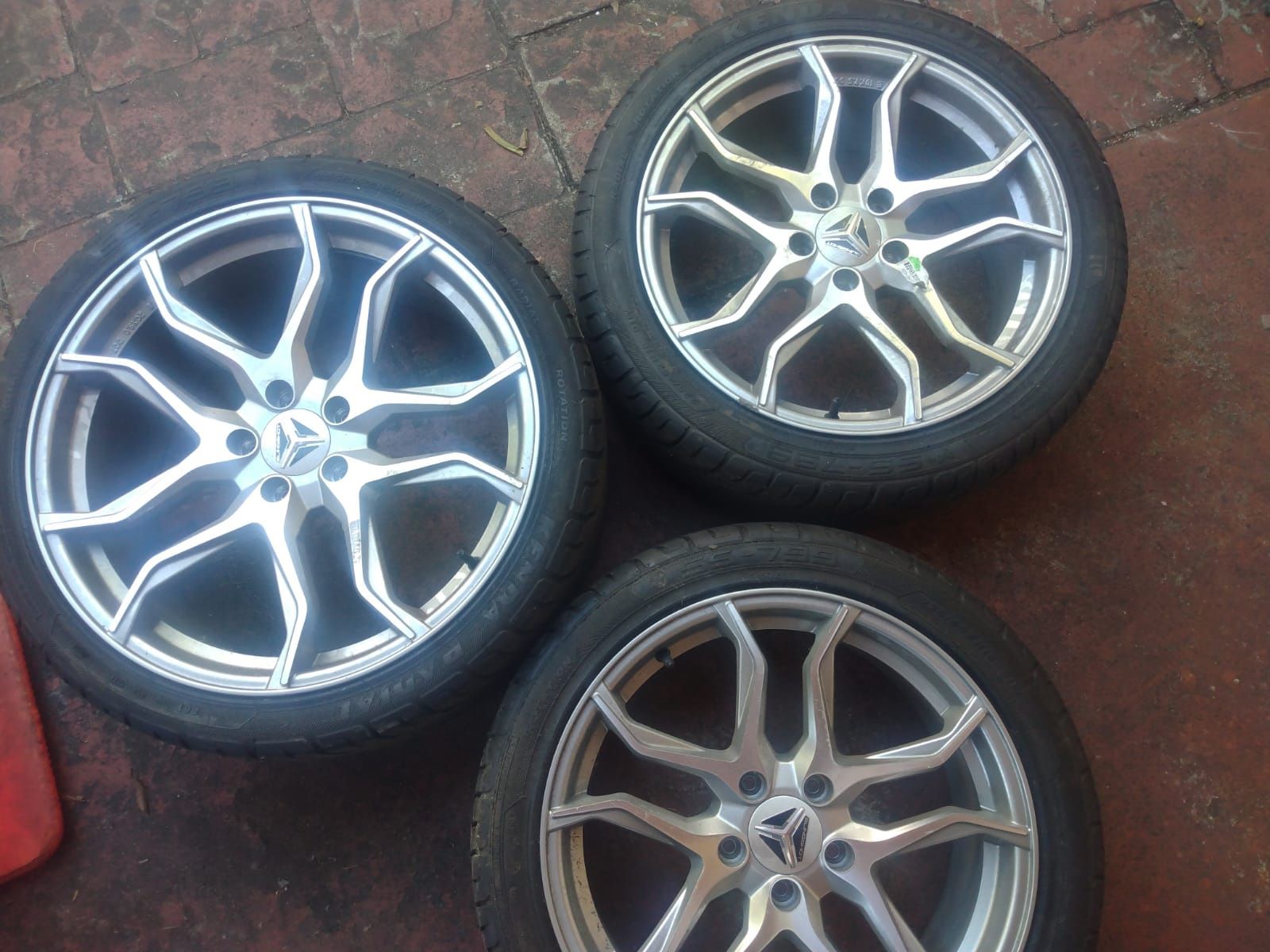 2022 Slingshot Rims& Tire