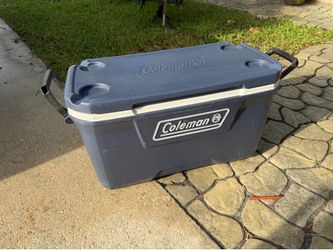 Coleman large insulated cooler