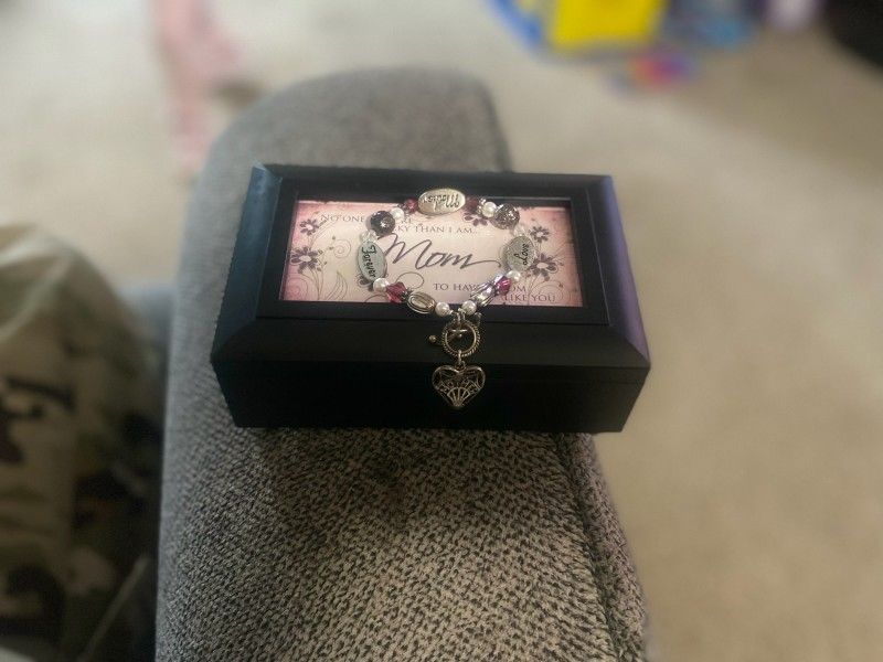 Mom Jewelry Box W/ Charm Bracelet