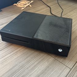 XBOX One - Barely Used
