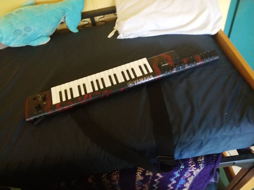 Yamaha Sonogenic Keytar
