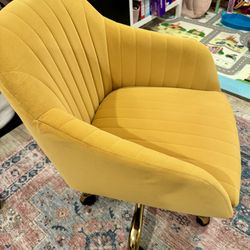 Mustard Yellow Adjustable Desk Chair *Great Condition*