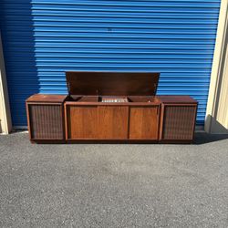 Mid Century Modern Walnut 3 Piece Stereo Console With Matching Speakers By Barzilay