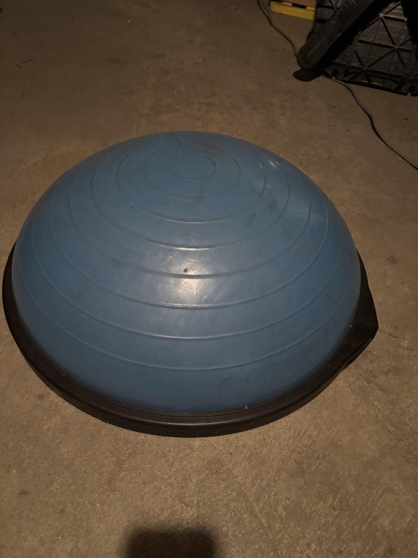 BOSU BALL