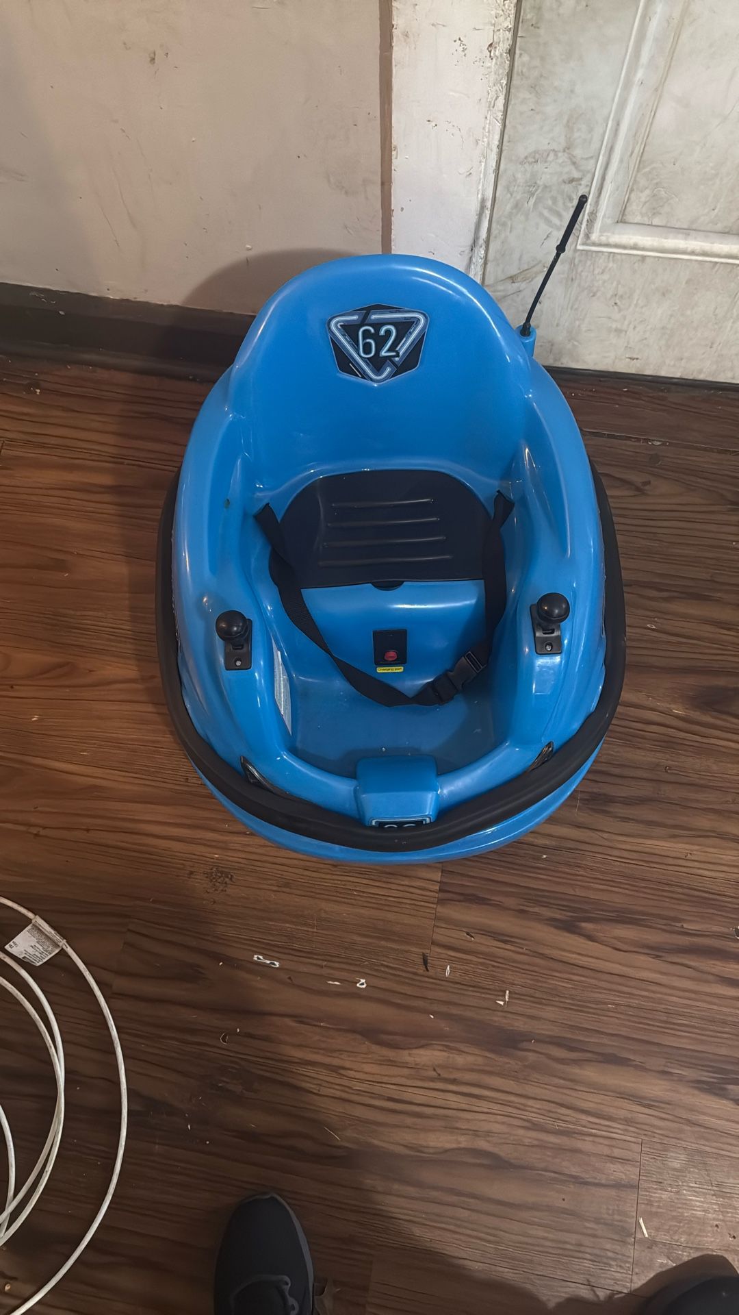 Flybar bumper car