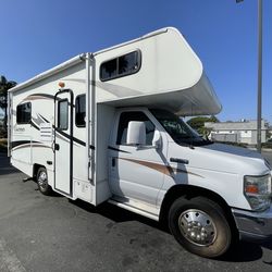 2013 Coachmen Freelander CB19