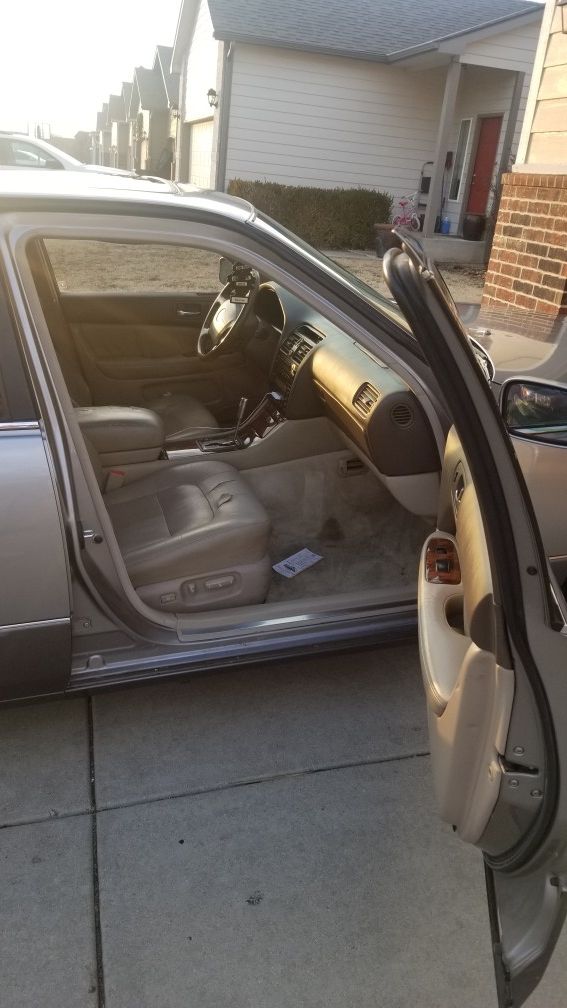 1995 Lexus LS 400