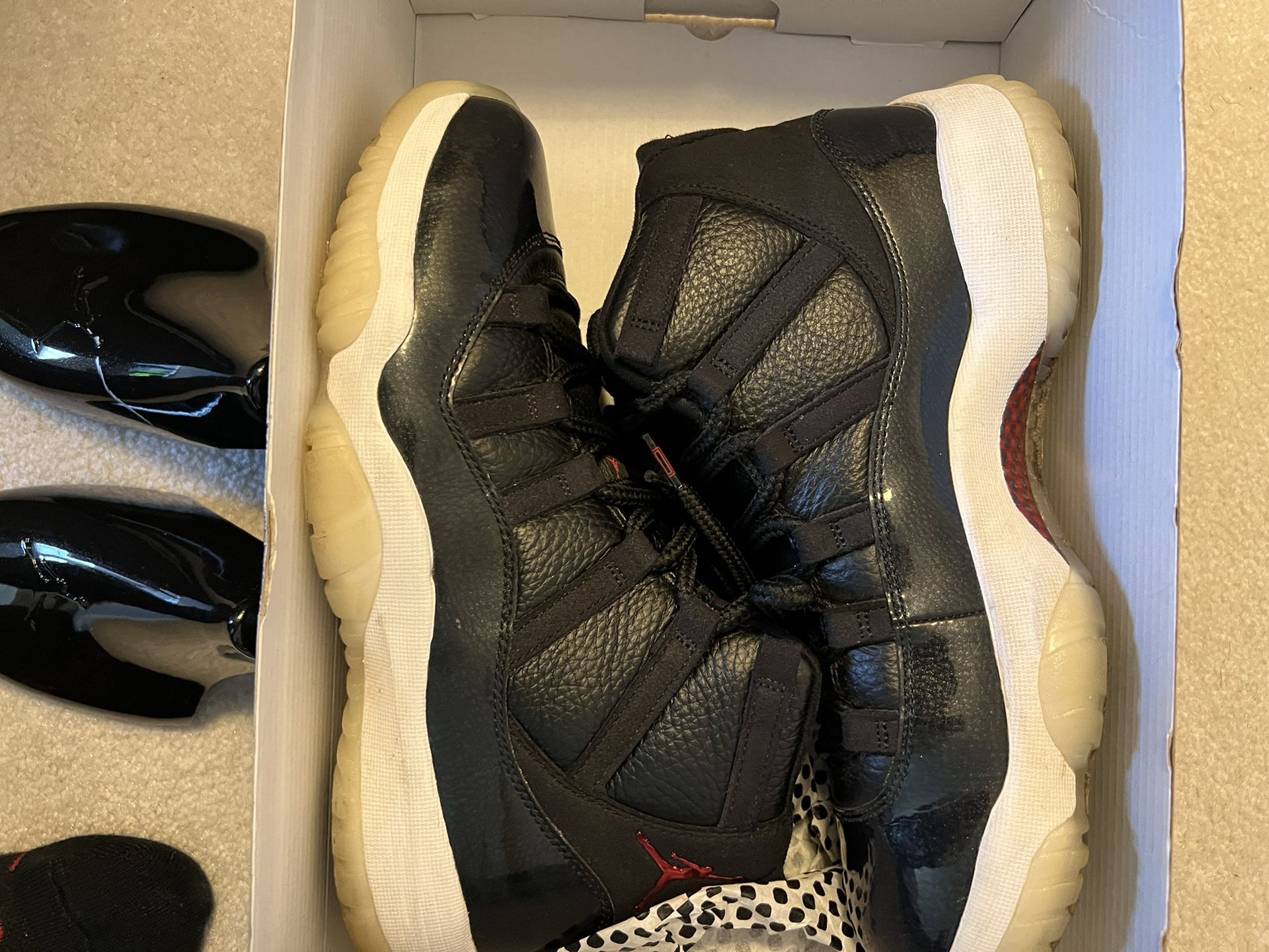 Air Jordan Retro 11 72-10 Size 9.5