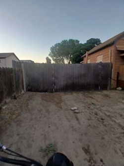 25feet change link fence