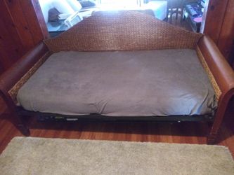 Thrundle bed