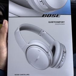 Bose Quiet Comfort Headphones 