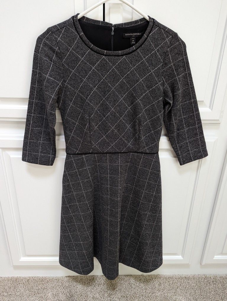 Women's Dress Size 0 Petite Banana Republic 
