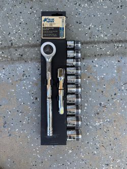 12-piece Blue hawk tool socket set