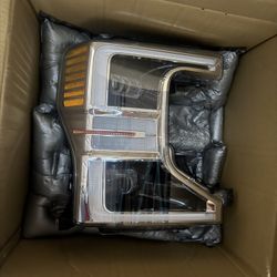 Ford F250 Right Headlight Xenon Oem