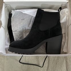 New In Box. Never Been Worn. Size 6.5 Women’s Aldo Boots