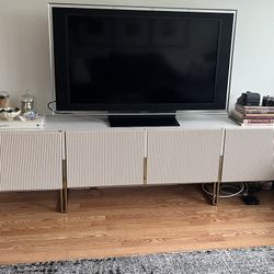 Sony TV 46in
