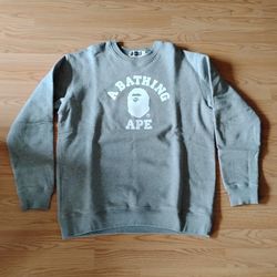 A Bathing Ape BAPE College Logo Crew neck sweatshirt size XXL Fits like XL