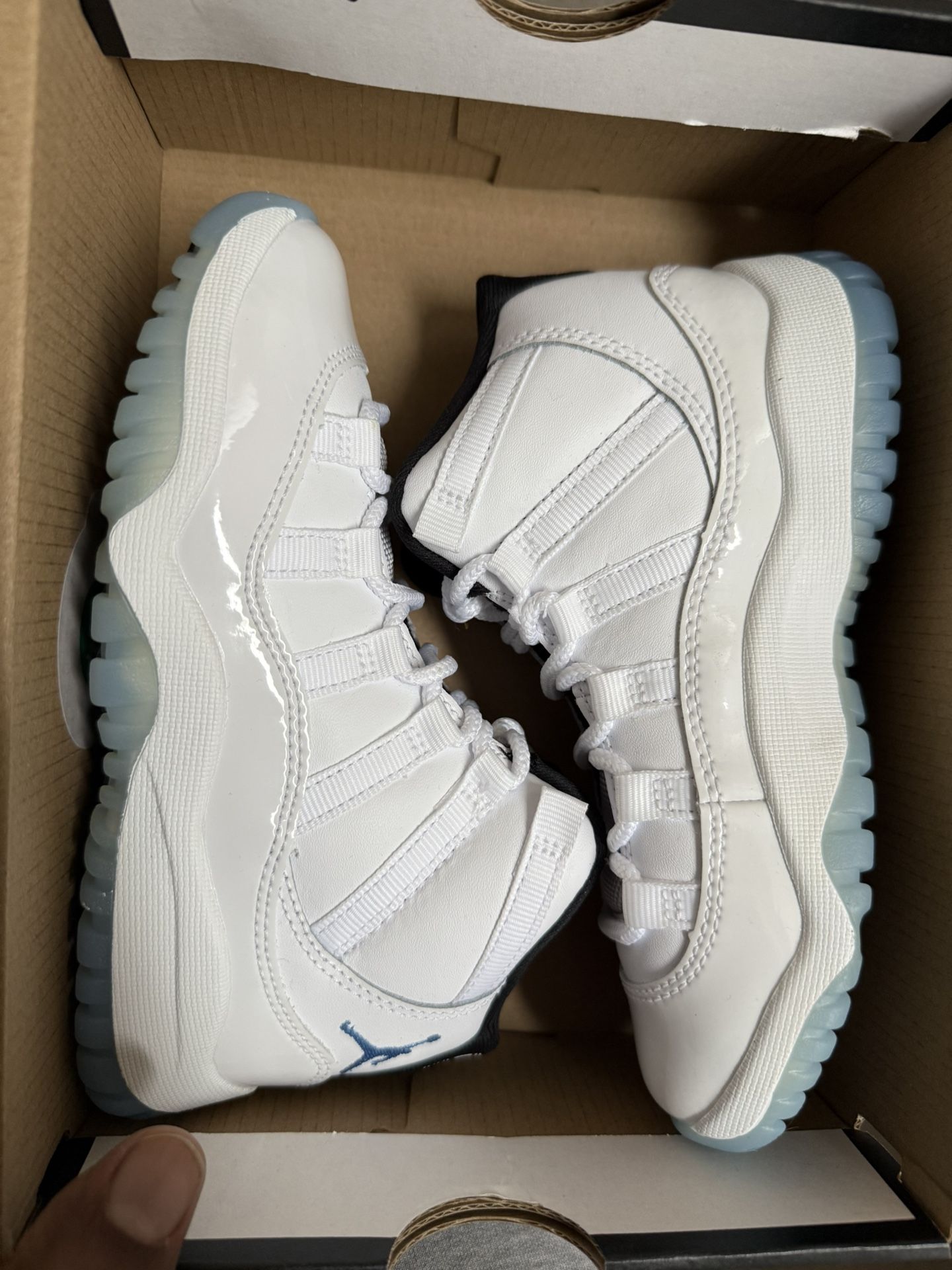 DS Jordan Legend Blue size 12C