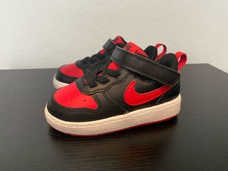 Nike boy shoes 6C USED