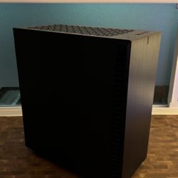 Fractal R6 Compact PC Case