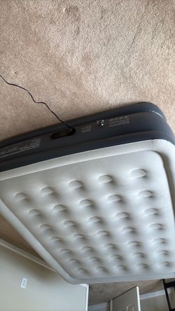 Queen size air mattress 40$