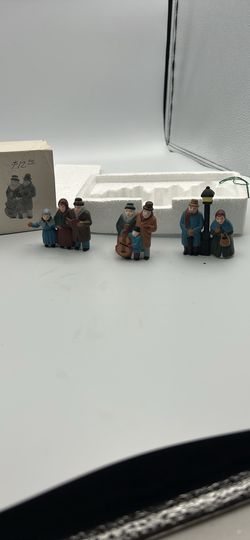 Department 56 carolers