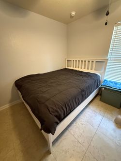Queen bed with mattress