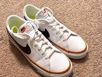 Nike Women's Court Legacy Lift Shoes