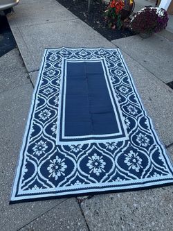 Navy Blue Floral Outdoor Area Rug