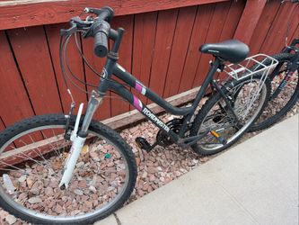 Women bike