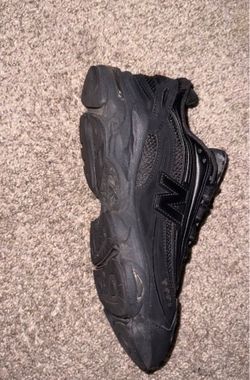 New balance 1000 triple black