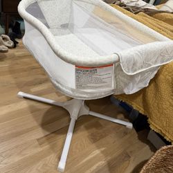 Halo Twin Bassinet