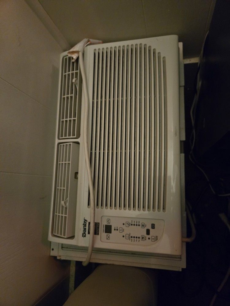 Window Air Conditioner