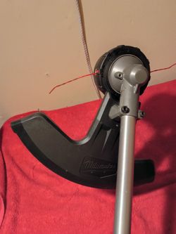 Attachment only compatible con M18 MILWAUKEE FUEL string trimmer $$$$95