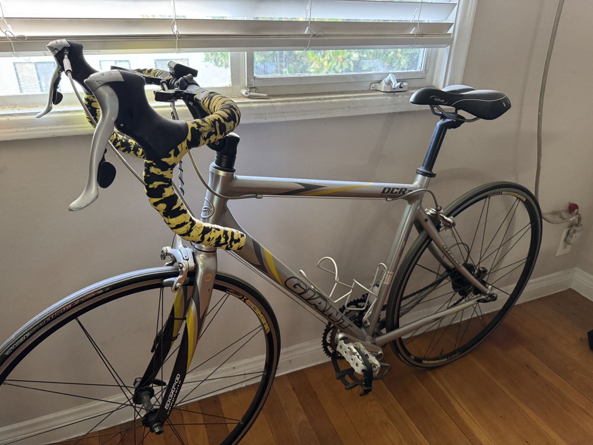 Giant OCR2 Road Bike Size M