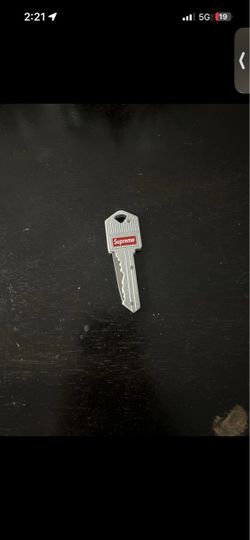 Supreme Key Tool SS17 Stainless Steel Knife Red with White Logo